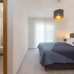 Xenia וילה לאבין