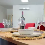 Xenia לאבין