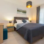 Xenia * לאבין
