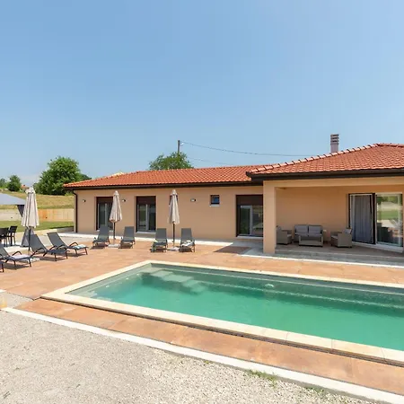 Villa Xenia Labin (Istria)